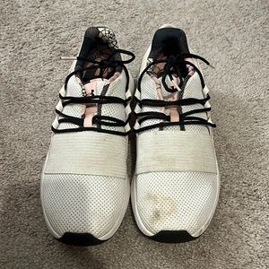 Under Armor Sneakers